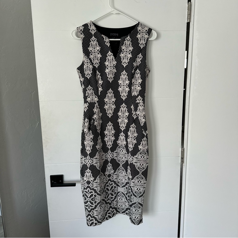Black and white official dress enfocus studio
